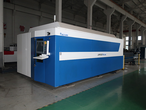 1000 vatti laserlõikur 8 mm ms plaat ， 6mm ss kiud laserlõikusmasina hind